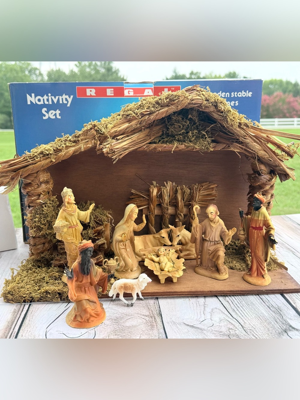 Vintage 1980s Regal Wooden Nativity Stable & 9 figurines- W/ Original Box
